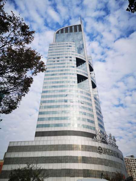 人民广场,港陆广场,高区景观好,精装修,业主委托随时看房!