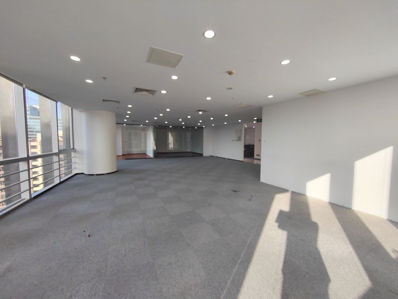 富顿中心办公区域