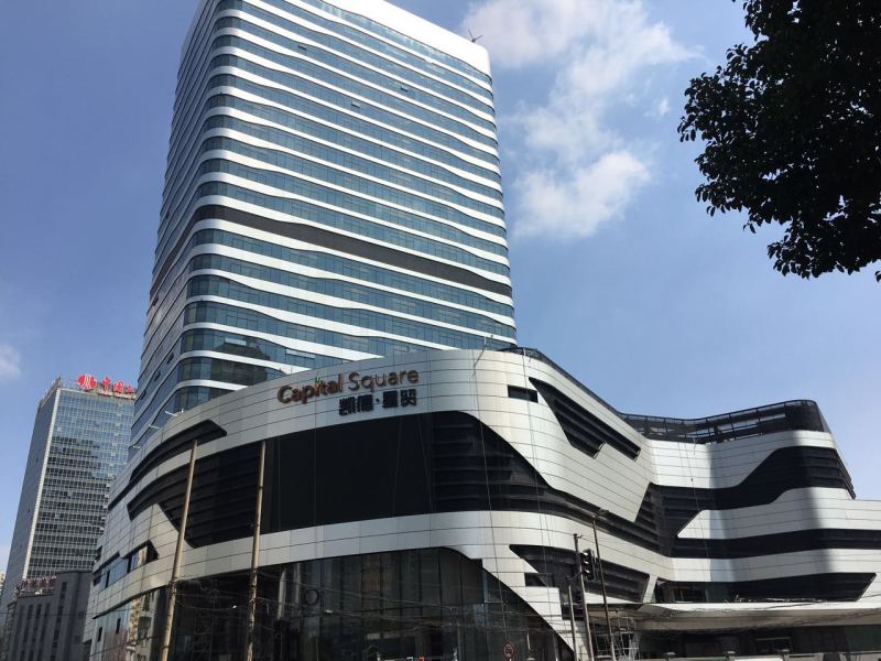 闸北新地标,凯德星贸,高区2000平,三轨交上盖,现房出租