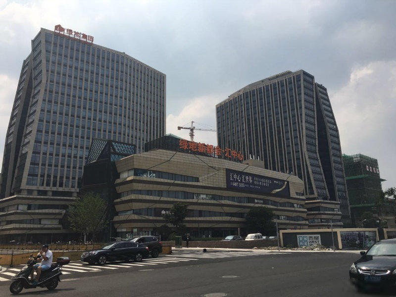 绿地汇中心写字楼出租,11号线云锦路站 绿地汇中心稀有小面积—上海