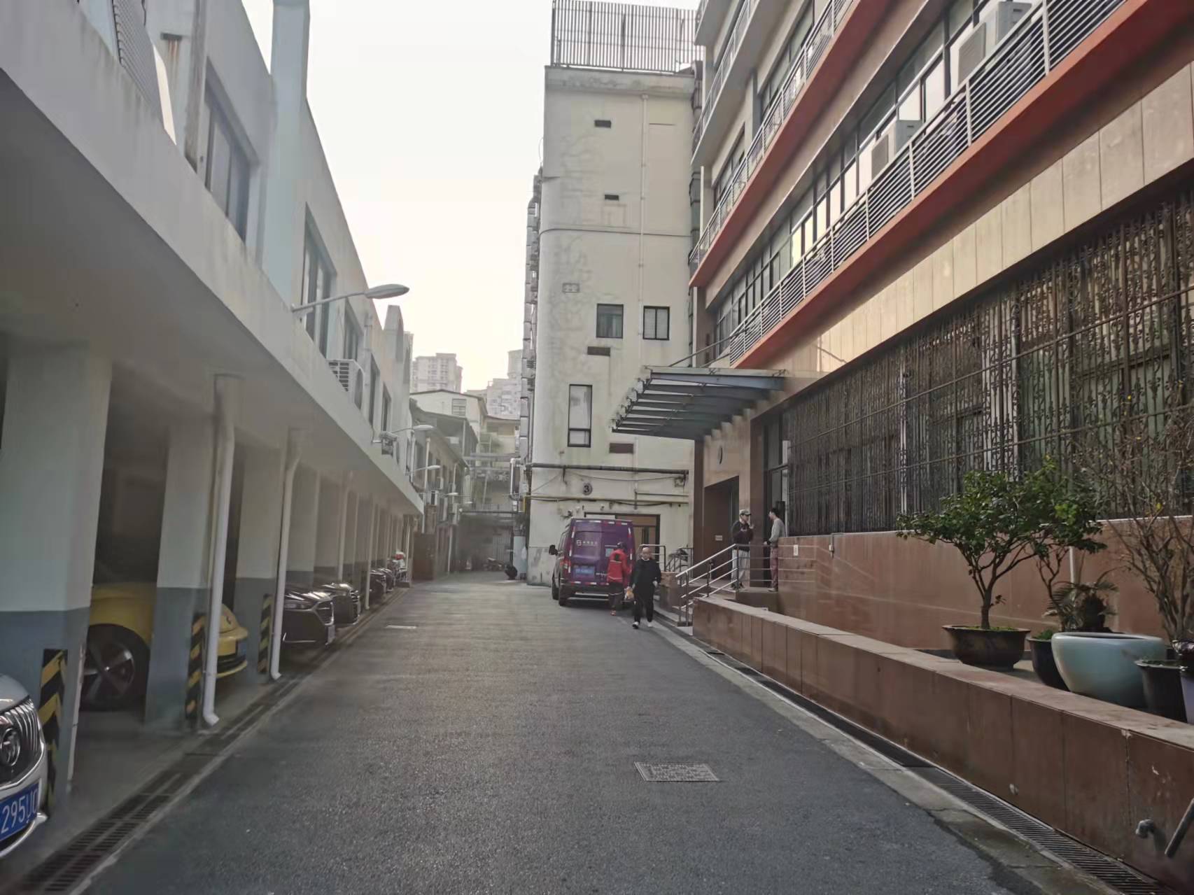 新建大厦周边环境