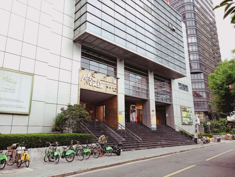 江苏路性价比之首,佳都大厦140平,独立空调,近2/11号线