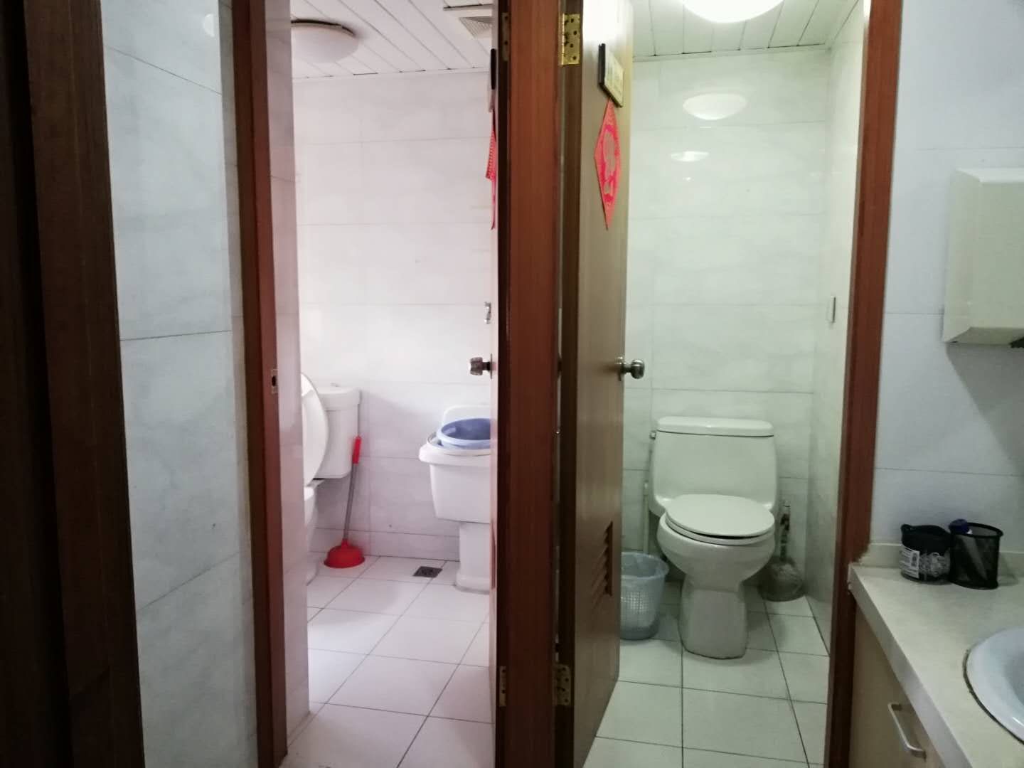 华通大厦周边环境