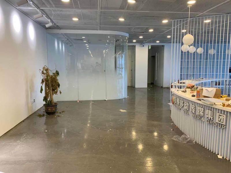 南新仓国际大厦办公区域