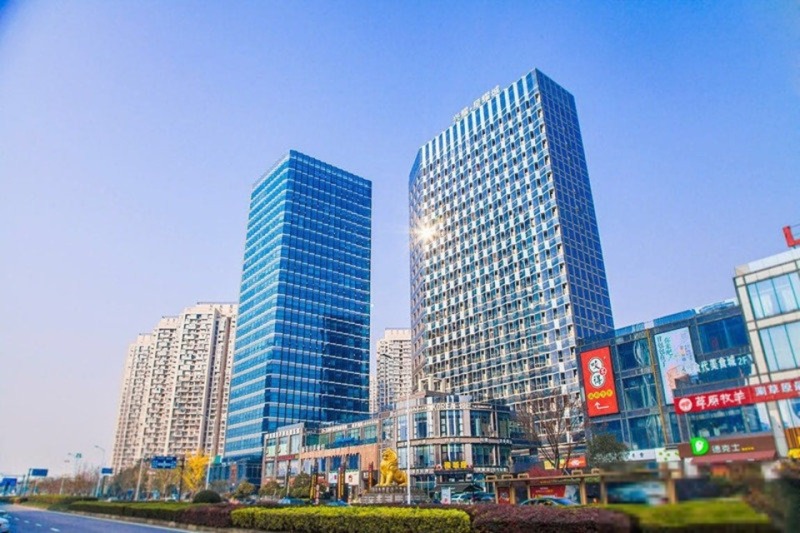 三桥和四桥中间 滨江繁华地段星耀城江陵站,滨江区配套齐全人气