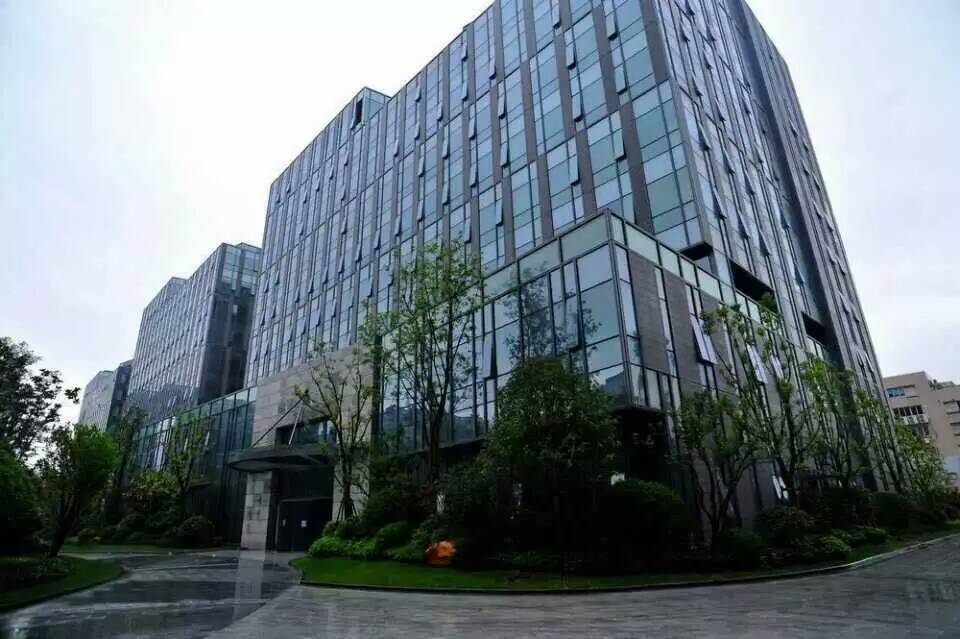 东方万国企业中心