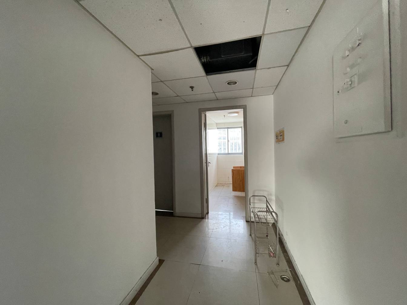 腾飞浦汇大厦办公区域