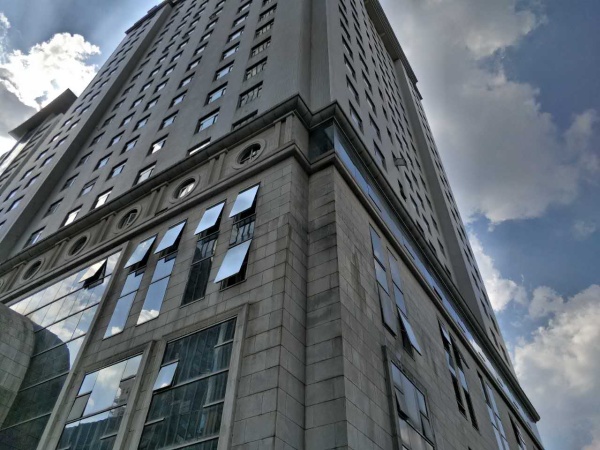 北京西路 信达大厦90平 久光百货soho东海旁