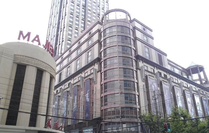 梅龙镇广场-南京西路知名楼盘 多种面积可供选择
