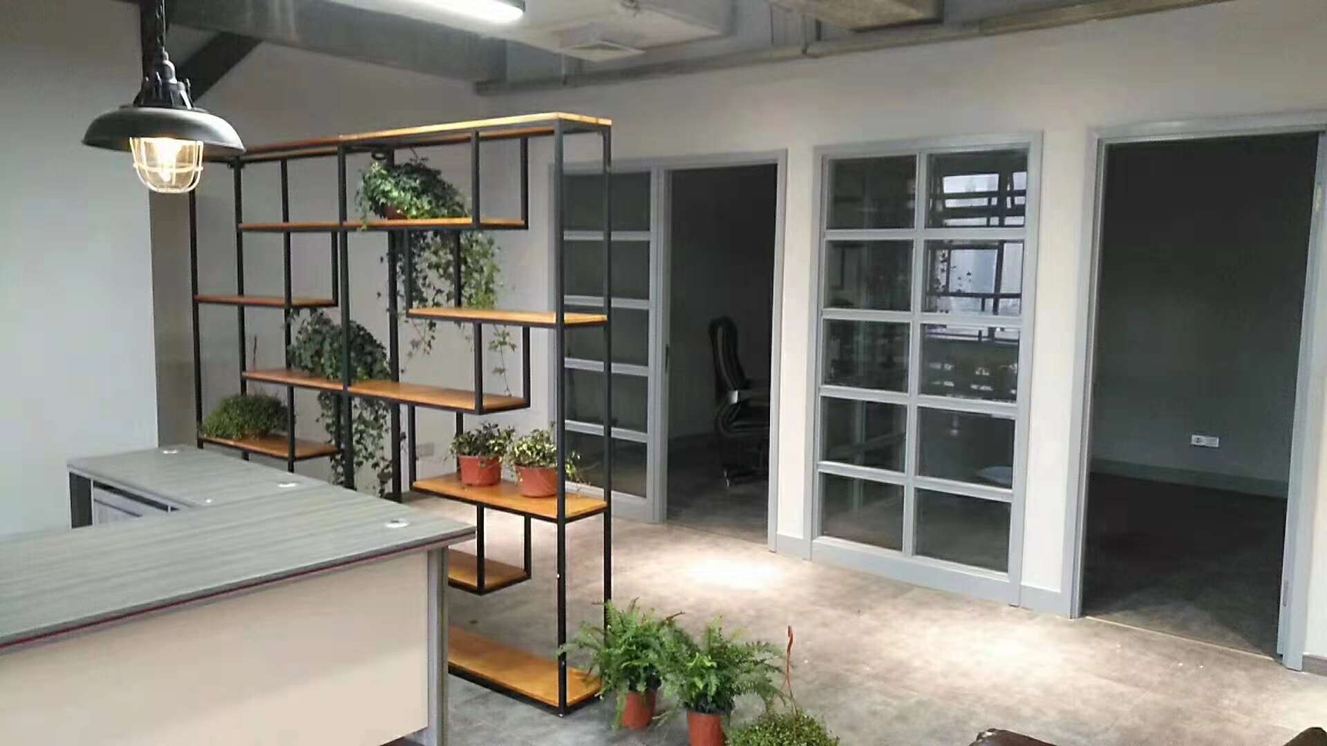 云都虹桥大厦办公区域