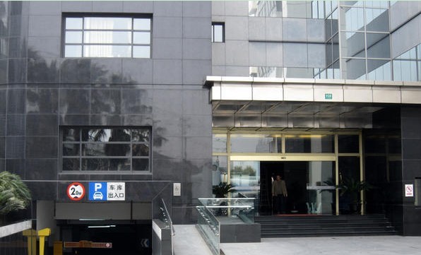 云都虹桥大厦大楼入口