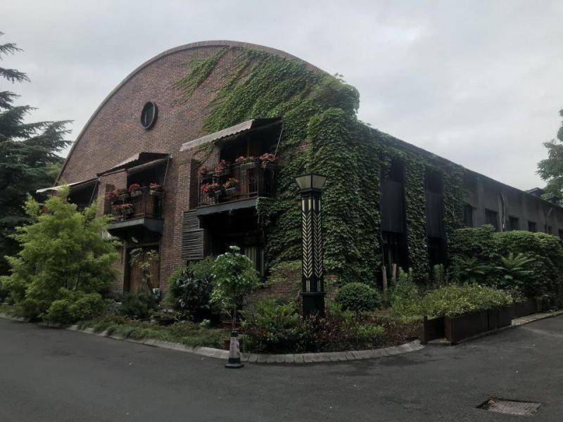 徐汇滨江2577创意大院600平带装修送花园露台712号线