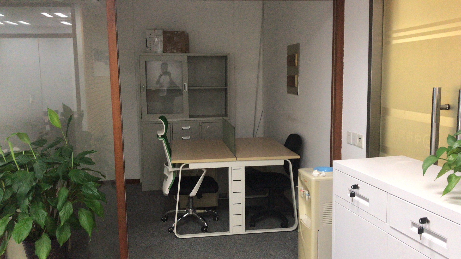 银峰大厦（生命人寿大厦）办公区域