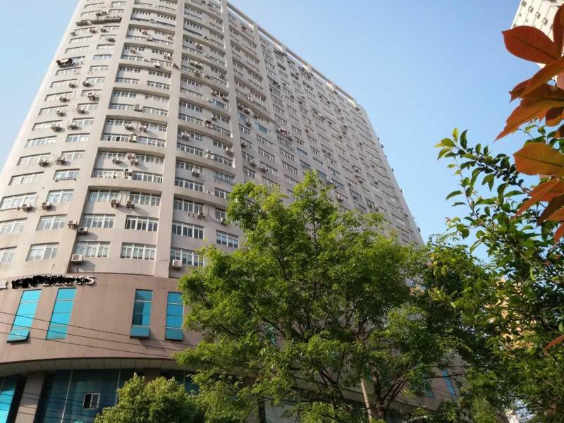 和一大厦255平独立空调,精装修办公室行业不限可注册随时看房