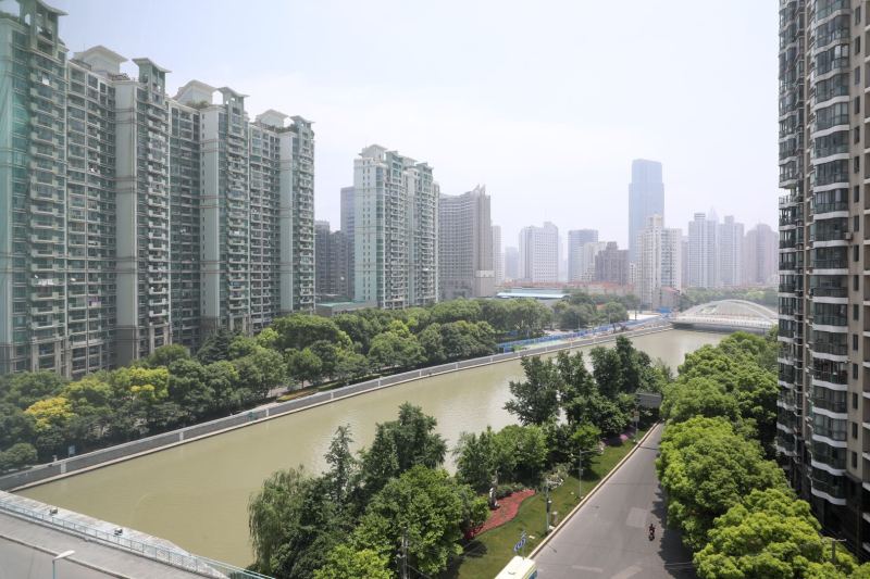 苏河湾写字楼出租,苏州河上办公室,友好商厦100平9000元,景观办公带