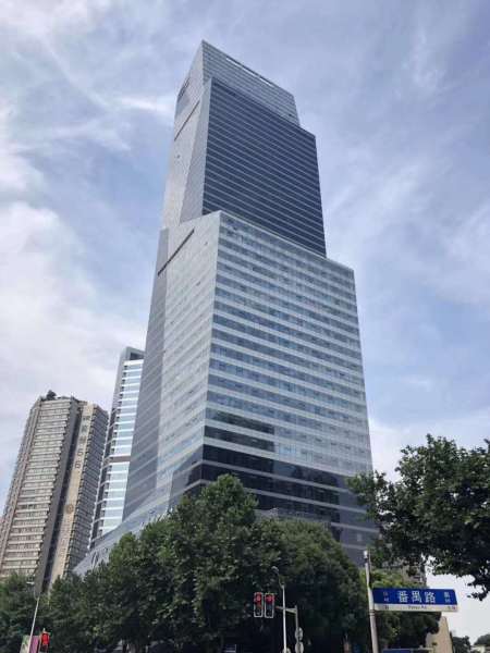 龙之梦丽晶大厦