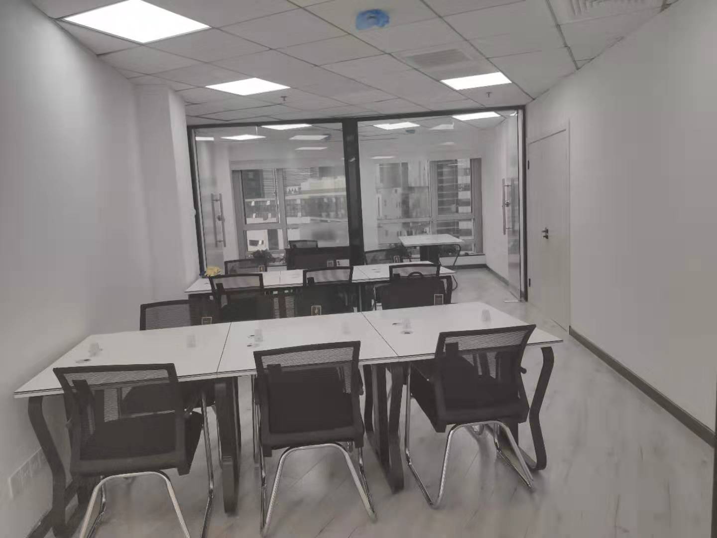 银峰大厦（生命人寿大厦）办公区域
