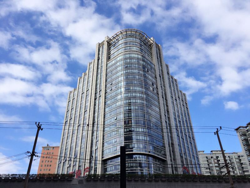 永升大厦3/4/9号线宜山路站,精装修带家具小面积