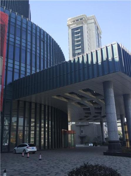 松江新城东鼎商务大厦现房招租 面积大小户型可分割