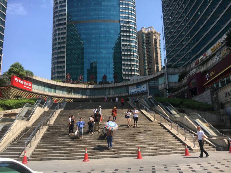 金玉兰广场!办公室出租!户型方正!超性价比房源!行业不限!