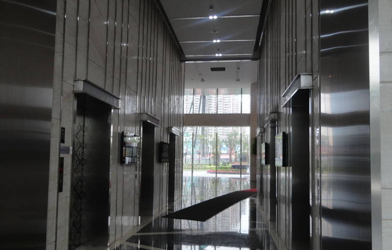 龙之梦丽晶大厦电梯厅