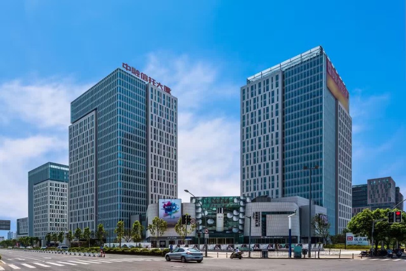 协信广场 甲 级品质 高区双面采光 精装带家具办公