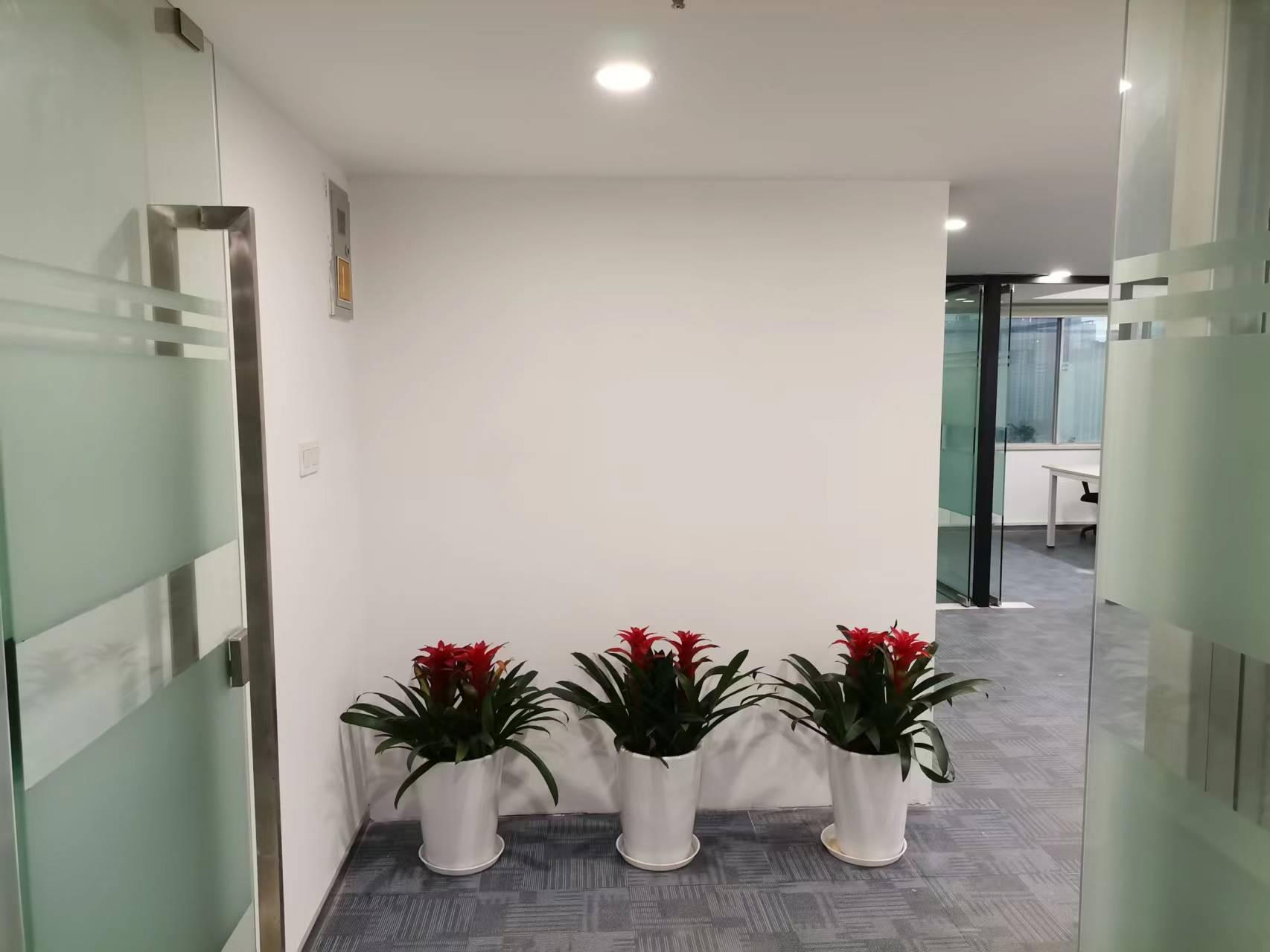 鸿运大厦办公区域