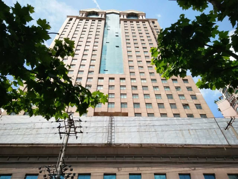 静安南京西路 三和大厦493平 电梯口 精装好房