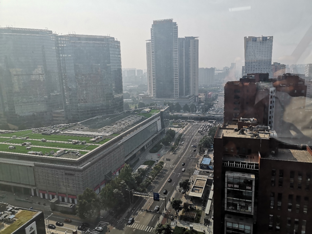蓝堡国际中心办公区域