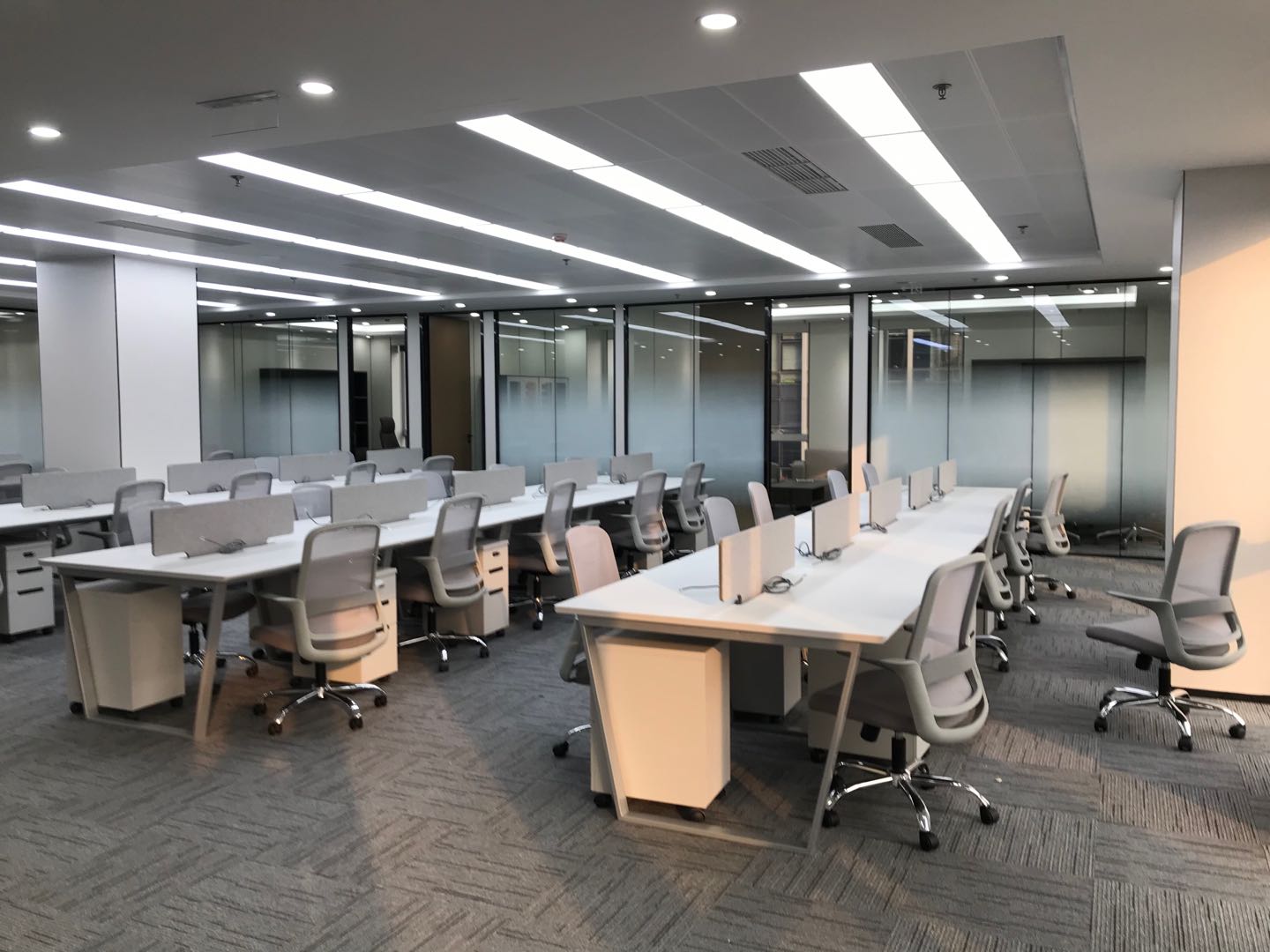 首东国际大厦办公区域