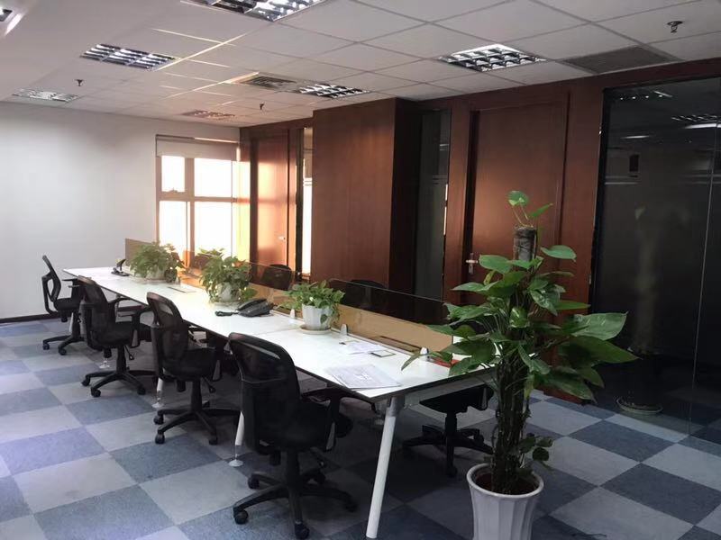 仙霞路特价房 太阳广场 外资使.馆聚集 2号线地铁