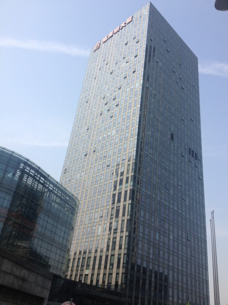 葛洲坝大厦写字楼出租,地标建筑葛洲坝大厦200正对电梯口精装修—上海