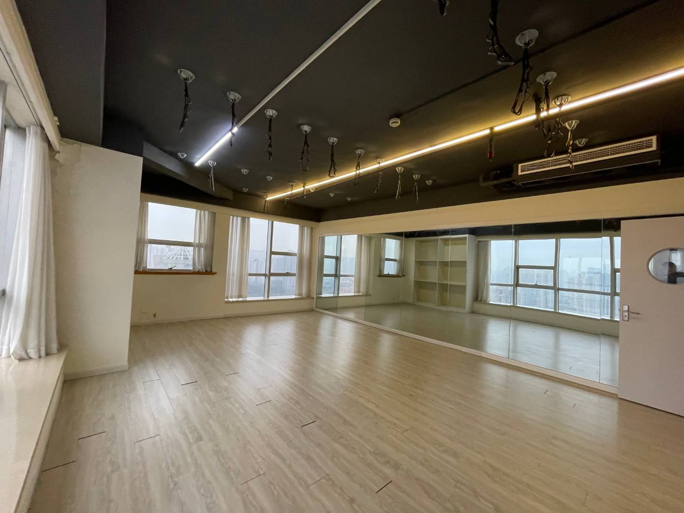 申汉大厦办公区域