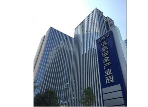 奥体旁,联合中心4.8米层高,办公摄影首选