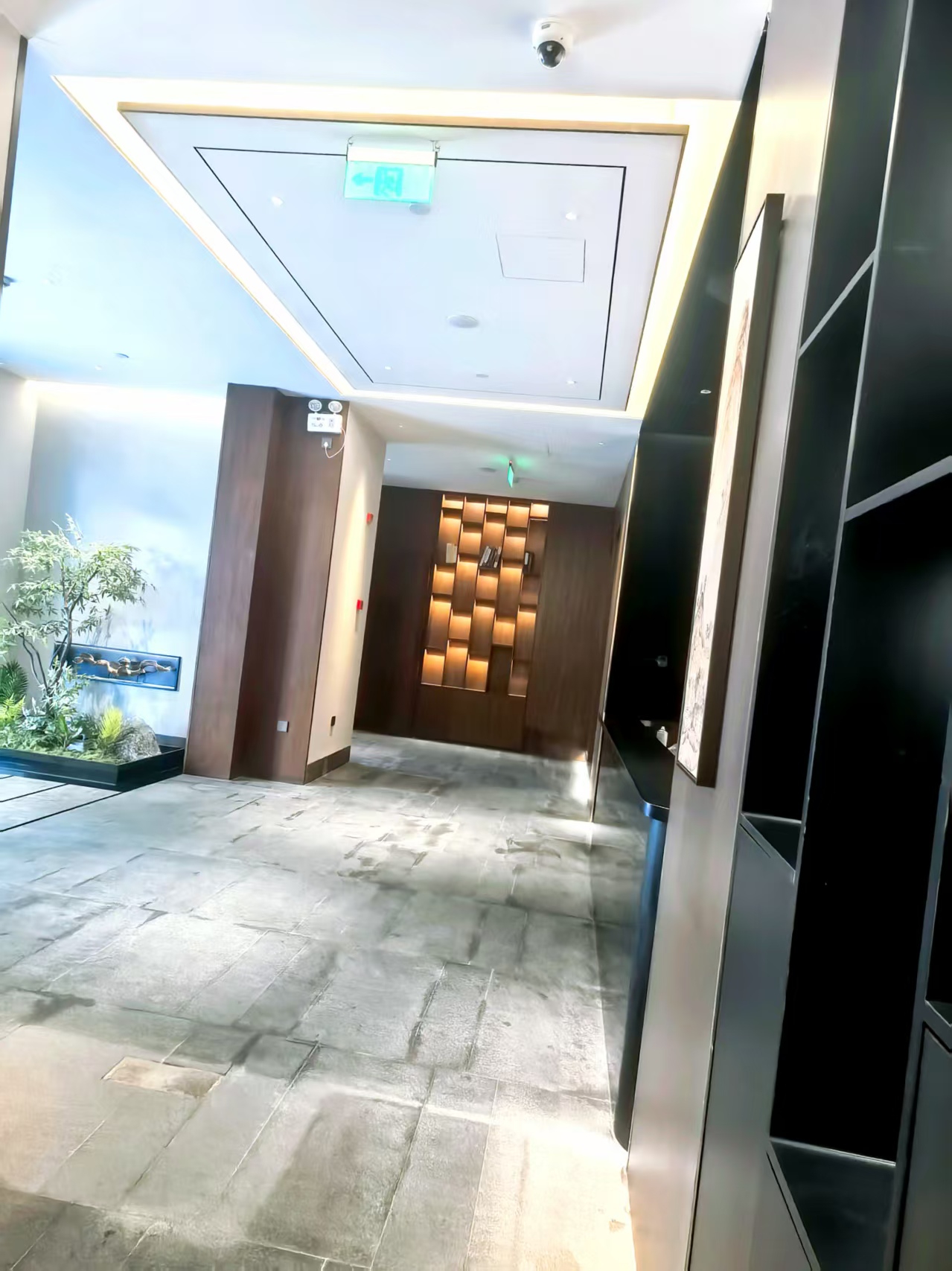 房东直租★新天地板块*精装商铺★ 手慢无！
