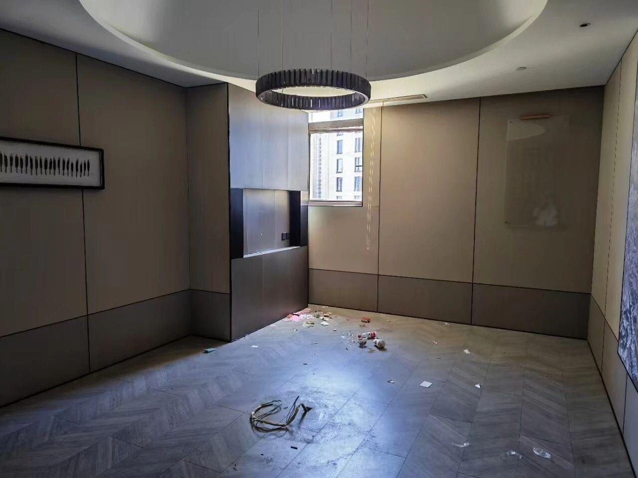 古北 旺铺招租  1900平方  餐饮装修 适合大型餐饮