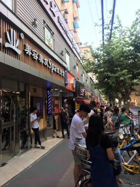 长江西路共和新路餐饮门面 沿街一楼 带执照 有煤气